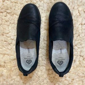 Cloudsteppers by Clarks, black. Size 9.5
